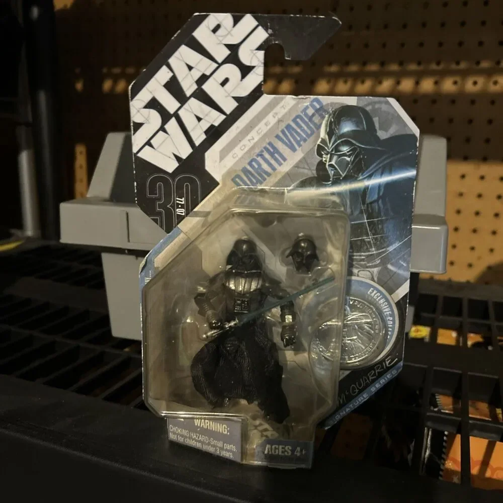 Star Wars McQUARRIE CONCEPT DARTH VADER Action Figure 30th Anniversary #28